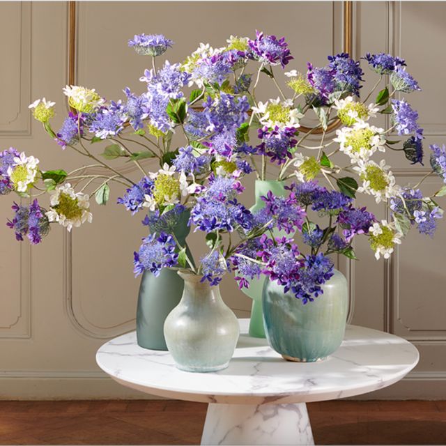 hortensias-bleus-blancs-bouquet-pour-interieur
